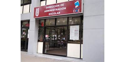 UT ESCUELA DE ADMINISTRACION