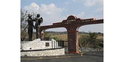 ABRAZO DE ACATEMPAN