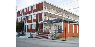 CLUB DE LEONES 2