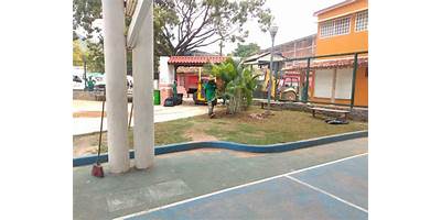 COLEGIO ZIHUATANEJO