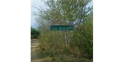 CRUZ DE CLAVOS