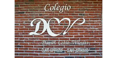 DANIEL COSSIO VILLEGAS