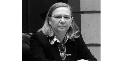 DRA. SYLVIA SCHMELKES DEL VALLE