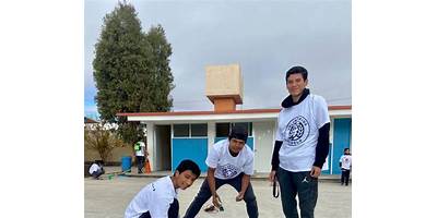ESCUELA MODELO