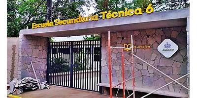 ESCUELA SECUNDARIA TECNICA 70