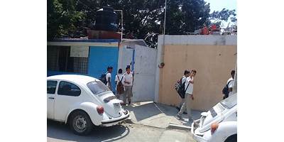 ESCUELA SECUNDARIA TECNICA NUM 221