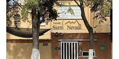 ESCUELA SIERRA NEVADA