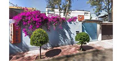 KINDER LA CASITA DE LOS NIÑOS