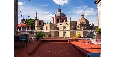 LA CASA AZUL