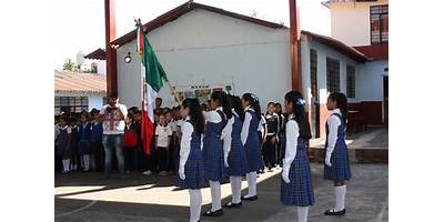 LIC. CARLOS LOPEZ