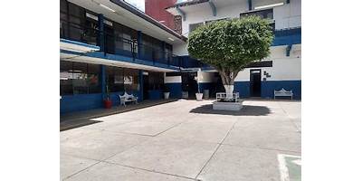 LIC. GENARO GARCIA