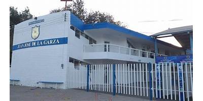 LIC. LUIS DE LA GARZA PARAS