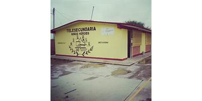 NIÑOS HEROES