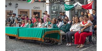 NIÑOS HEROES