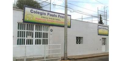 PAULO FREIRE