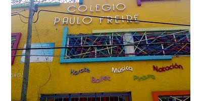 PAULO FREIRE