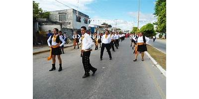 PEQUENOS GIGANTES