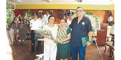 TEODOLINDA VILLALOBOS DE MUÑOZ