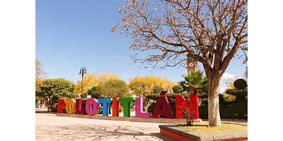 XOCHITL