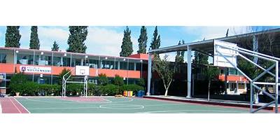 CASA DE NIÑOS MONTESSORI