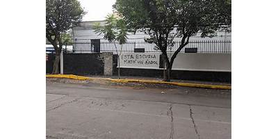 FELICES HACIA EL FUTURO