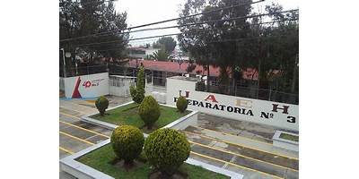 ESCUELA PREPARATORIA NUM. TRES