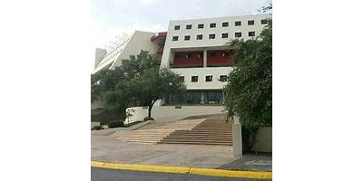 INSTITUTO REGIOMONTANO CUMBRES