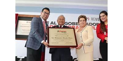 LICENCIADO MELQUIADES MORALES FLORES