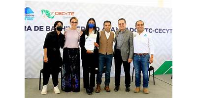 UNIVERSIDAD CORREGIDORA DE QUERETARO BACHILLERATO
