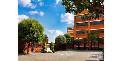 UNIVERSIDAD IUEM