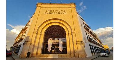 ESCUELA DE TRABAJO SOCIAL DEL INSTITUTO CAMPECHANO