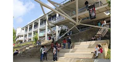 FACULTAD DE CIENCIAS ADMINISTRATIVAS Y SOCIALES
