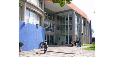 FACULTAD DE CIENCIAS SOCIALES Y HUMANIDADES