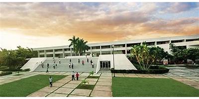 UNIVERSIDAD DEL MAYAB CAMPUS CAMPECHE