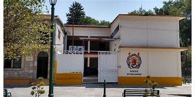 UNIVERSIDAD MICHOACANA DEL ORIENTE LICENCIATURA EN CIENCIAS SOCIALES